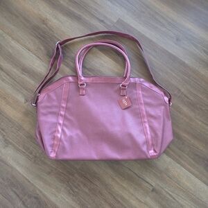 NWT, Large ULTA Beauty Weekender Duffle Shoulder Travel Bag in Berry Pink